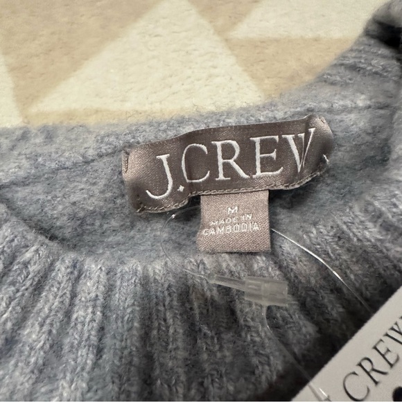 J crew Relaxed crewneck sweater in wool - Picture 4 of 4
